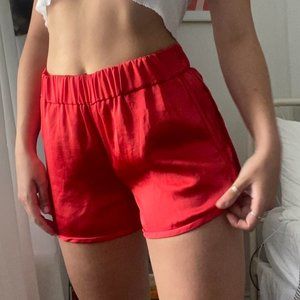 XS Aritzia Satin Shorts 🍒 Cherry Red